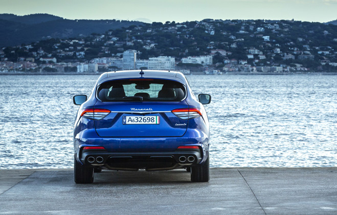 Maserati Levante Hybrid 9