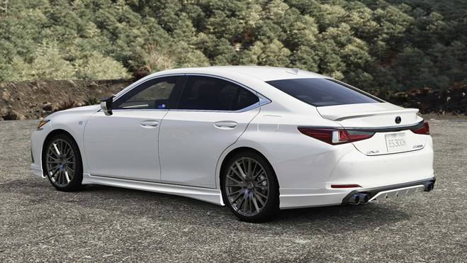 Lexus ES TRD 2