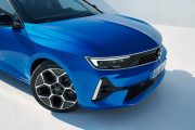 Opel Astra Sports Tourer 5 180x120