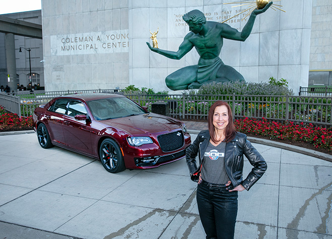 2023 Chrysler 300C HEMI 1