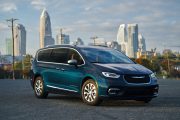 2023 Chrysler Pacifica Hybrid 1 180x120