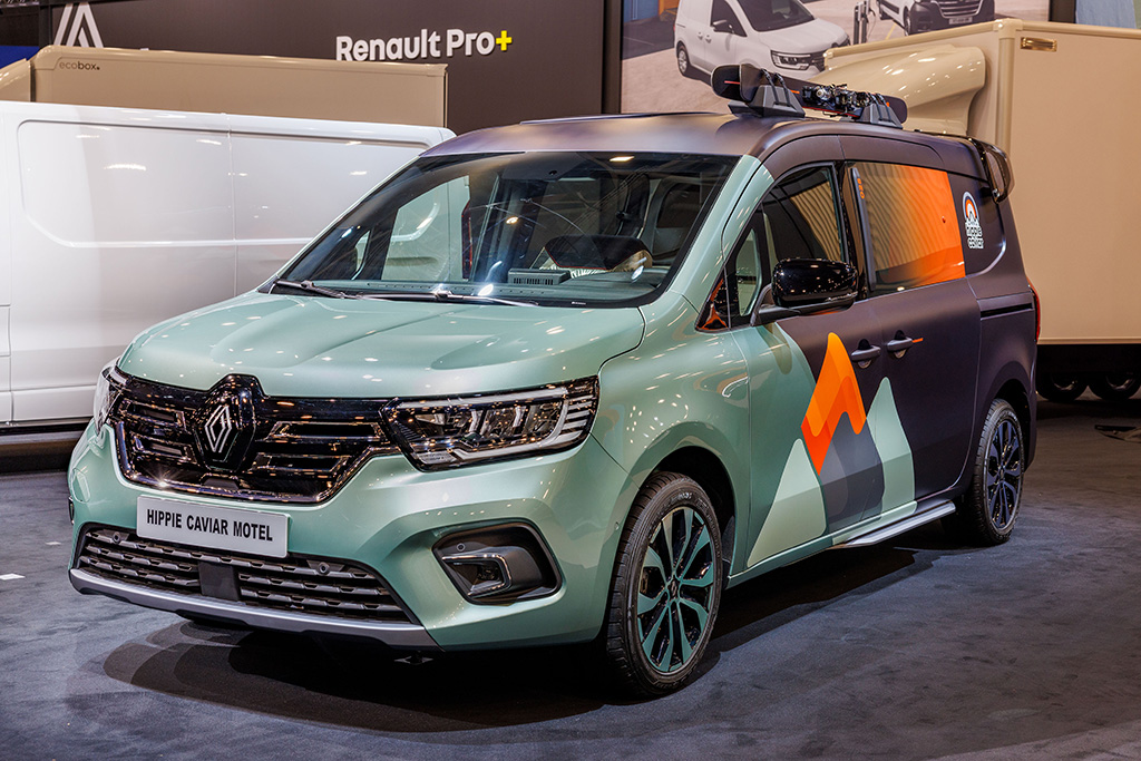 Renault-IAA-Transportation-2022