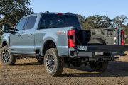 2023 Ford Super Duty F 350 Limited 02 180x120