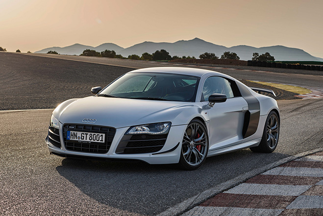 Audi R8 Coupe V10 GT RWD 20