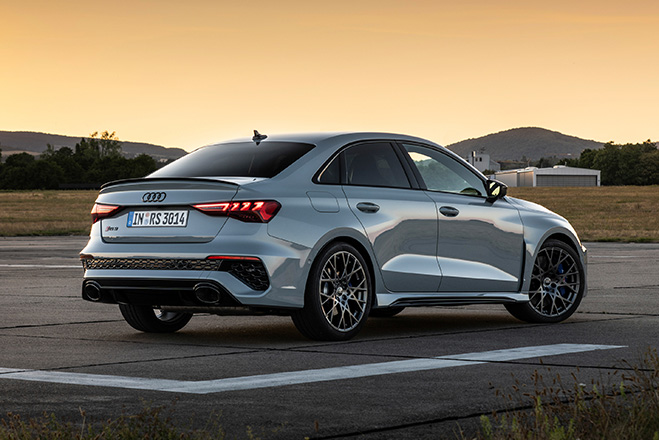 Audi RS 3 Performance Edition 11