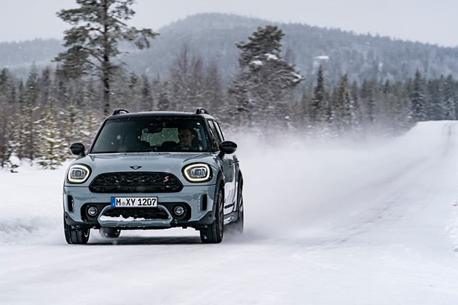 MINI CooperS Countryman ALL4 Untamed Edition 4