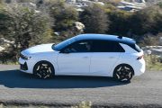 Opel Astra GSe 2023 13 180x120