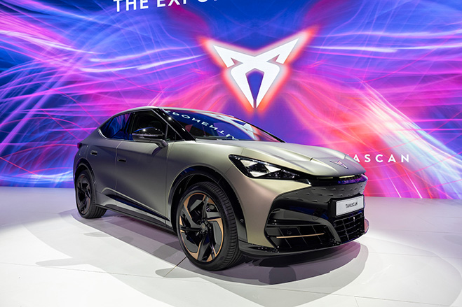 CUPRA Tavascan 2023 15