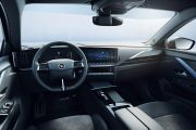 Opel Astra Electric 2024 11 180x120