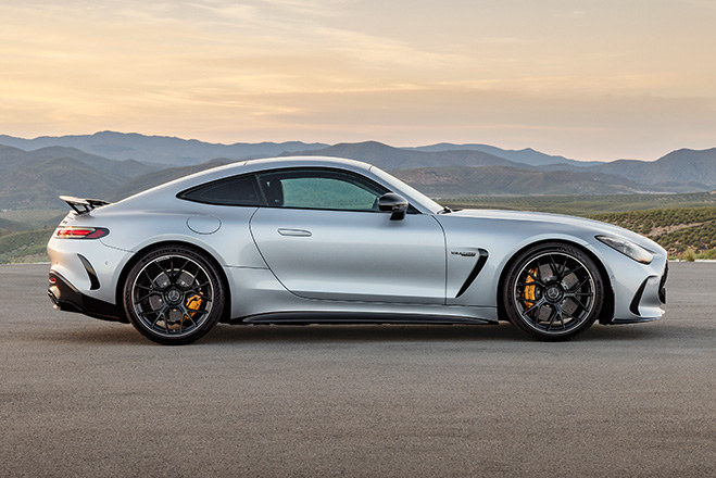 Mercedes AMG GT Coupe 2024 22