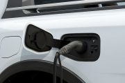 Ford Ranger Plug In Hybrid 2024 7 180x120