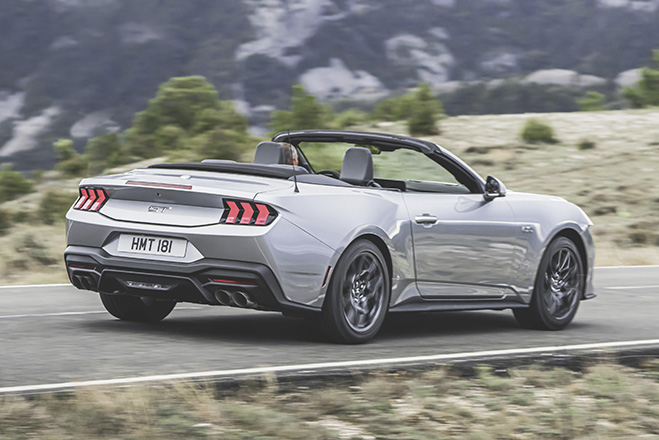 Ford Mustang GT Convertible 2024 7