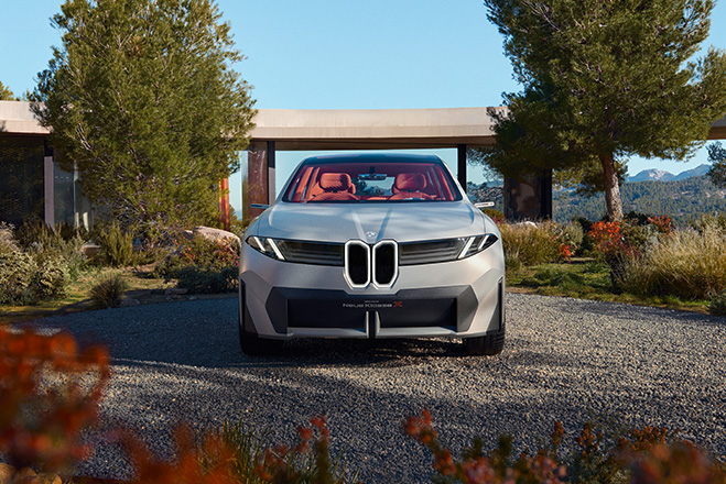 BMW Vision Neue Klasse X 8