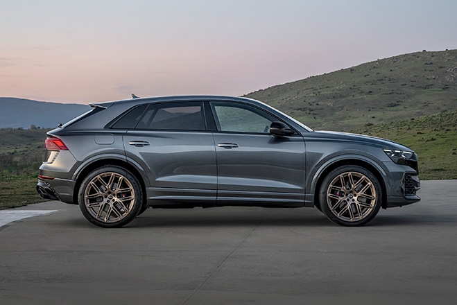 Audi RS Q8 2024 2