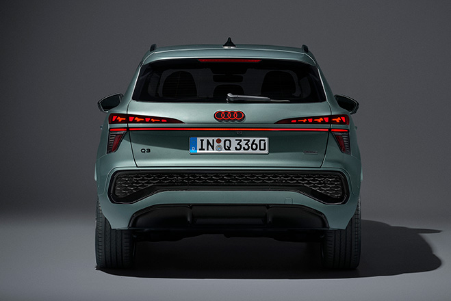 Audi Q3 3rd Gen FJ 2025 12