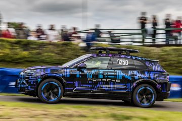 Porsche Cayenne Electric 2025 2 360x240