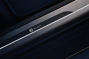 Range Rover Sport SV Black Edition 2025 9 360x240