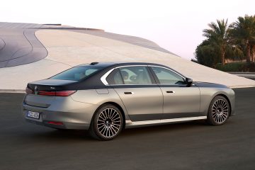 BMW 740 XDrive 2026 3 360x240
