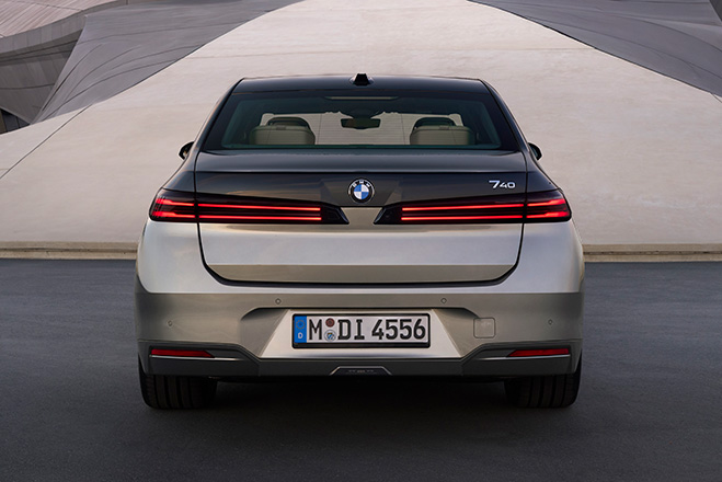 BMW 740 XDrive 2026 5