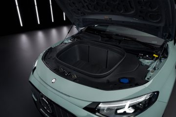 Mercedes AMG CLA 45 4MATIC Plus 2026 8 360x240