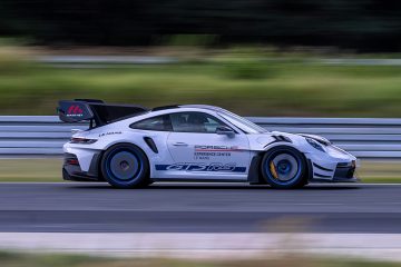 Porsche 911 GT3 RS Manthey 3 360x240