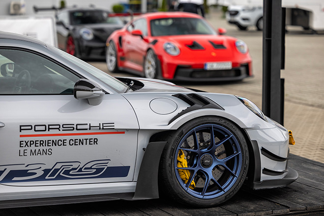 Porsche 911 GT3 RS Manthey 4