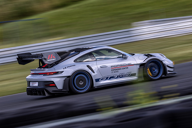 Porsche 911 GT3 RS Manthey 6
