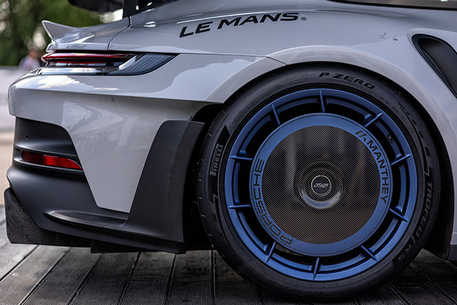 Porsche 911 GT3 RS Manthey 7