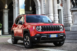 Jeep Renegade 4xe 1,3 GSE T4 PHEV (190 KM) A6 eAWD (1)