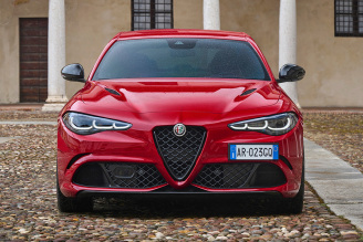 Alfa Romeo Giulia Quadrifoglio 2,9 GME Bi-Turbo V6 Q2 (520 KM) A8 (3)