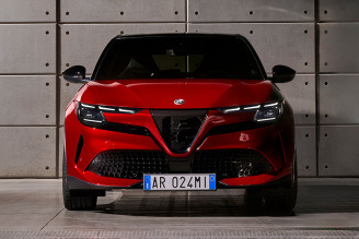 Alfa Romeo Junior 1,2 48V-Hybrid VGT (136 KM) A6 DCT (3)