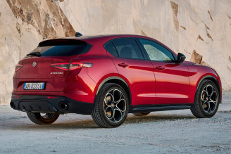 Alfa Romeo Stelvio 2,2 JTDM Q2 (160 KM) A8 (2)