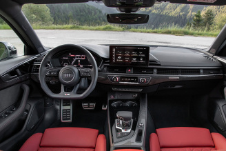 Audi S4 3,0 TDI Quattro (341 KM) A8 Tiptronic (1)