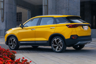 Bestune T77 Pro 1,5T (160 KM) A7 DCT (2)