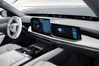 BMW Seria 7 750e xDrive (489 KM) A8 Steptronic (1)