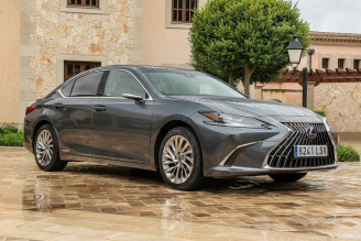 Lexus ES 2,5 (218 KM) e-CVT (3)