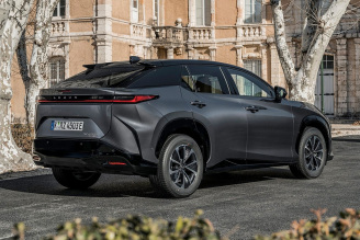 Lexus RZ 450e (313 KM | 71,4 kWh) (2)