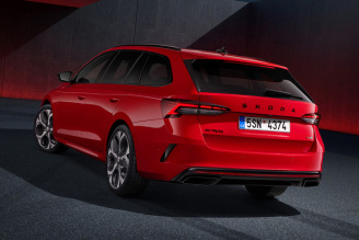 Skoda Octavia RS 2025 2,0 TSI (265 KM) A7 DSG (2)