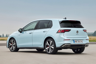 Volkswagen Golf GTE 1,5 TSI eHybrid (272 KM) A6 DSG (2)