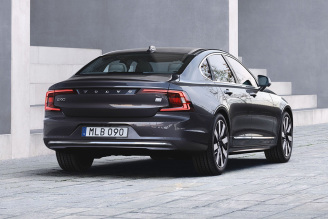 Volvo S90 Recharge 2,0 T8 PHEV (455 KM) AWD A8 Geartronic (2)