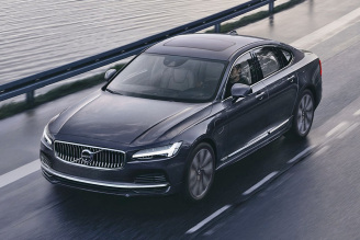Volvo S90 Recharge 2,0 T8 PHEV (455 KM) AWD A8 Geartronic (3)