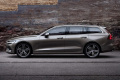 Volvo V60 Plus Dark 2,0 B3 Mild Hybrid (163 KM) A8 Geartronic (4)