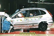 EuroNCAP: Test zderzeniowy piciu minivanw 1