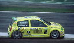 Trzeci sezon wycigw Clio V6 1