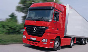 Nowy Mercedes-Benz Actros na IAA 2002 1