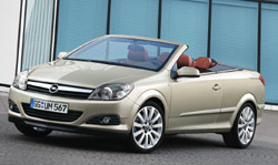 wiatowa premiera - nowa Astra TwinTop 1