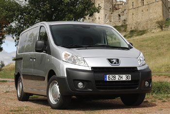 Nowy Peugeot Expert 1