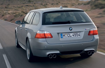 Wyczynowe BMW M5 Touring 2