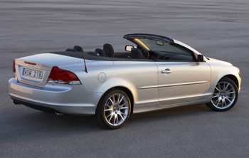 Volvo C70 w testach zderzeniowych 1