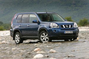 Praktyczny do blu - nowy Nissan X-TRAIL 1